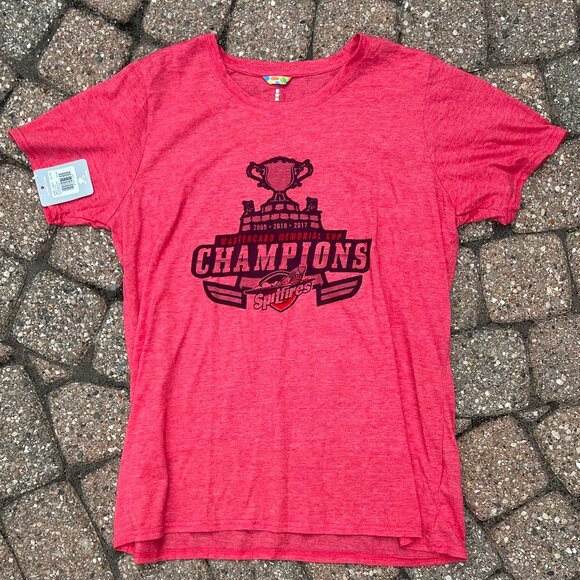 New 2017 Windsor Spitfire CHL OHL Memorial Cup Champions Hockey Womens Sz XL Red - Picture 1 of 9